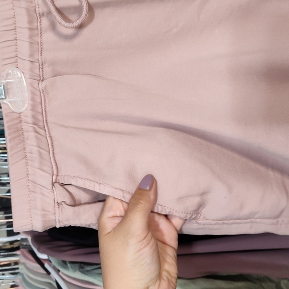 NWT Avenue Society + Midi Short in Dusty Pink - Picture 5 of 11